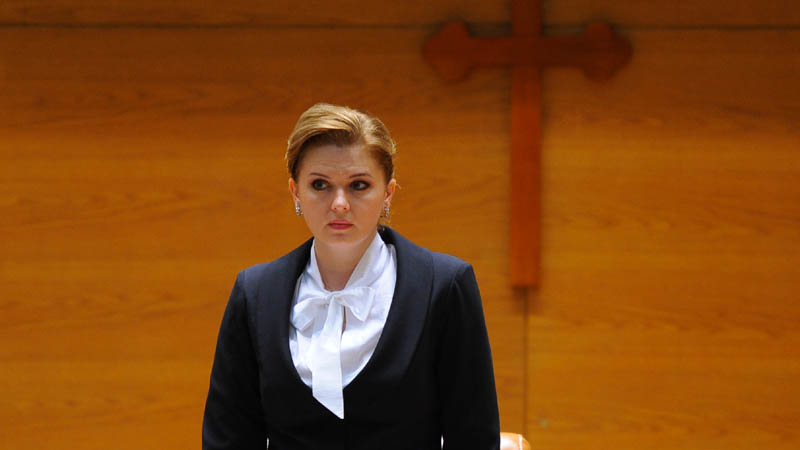 Roberta Anastase, spălată de PDL, UNPR, UDMR şi minorităţi