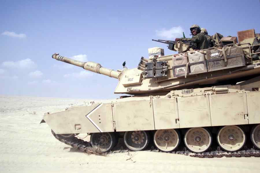 SUA vor trimite tancuri de mare putere în Afganistan
