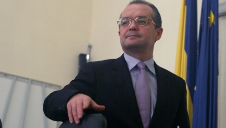 Emil Boc i-a prezentat Elenei Udrea bilanţul guvernării