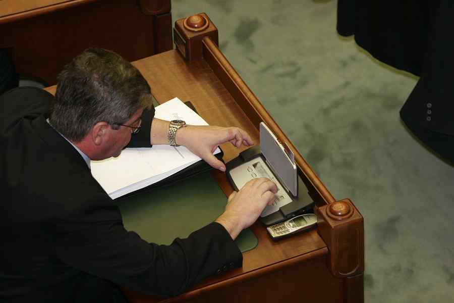 Scrisoarea suplimentară de intenţie către FMI, adoptată şi de Senat