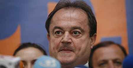 Blaga spune că PDL nu a cedat lupta pentru a deveni prima forţă politică