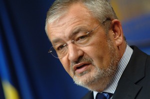Vlădescu: România nu este în situaţie de risc de încetare de plăţi