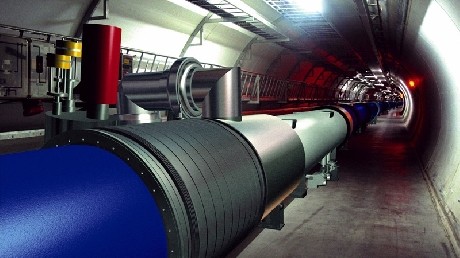 Acceleratorul de la CERN oferă indicii despre existenţa quark-gluonilor de plasmă