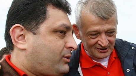 Vanghelie: Mă gândesc dacă să-l chem pe Sorin Oprescu în PSD