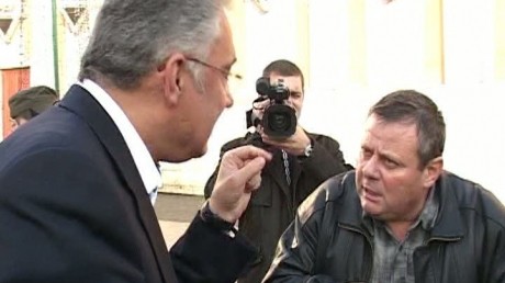 Videanu şi Blaga, huiduiţi de pensionari