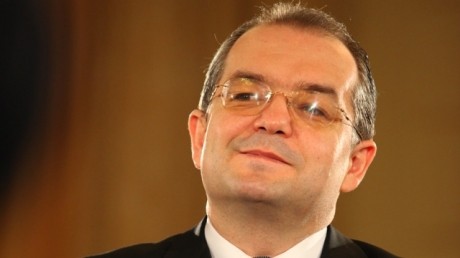 Boc: Români, la capătul drumului, îi veţi aprecia pe cei care au dus ţara unde trebuie