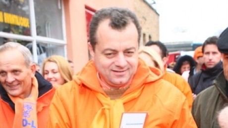Senatorul Mircea Banias şi şeful Fiscului implicaţi într-o restituire ilegală de TVA de 60 milioane de euro