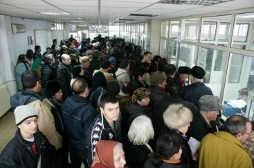 Bucureştenii cu maşini puternice şi trei case vor plăti impozite duble