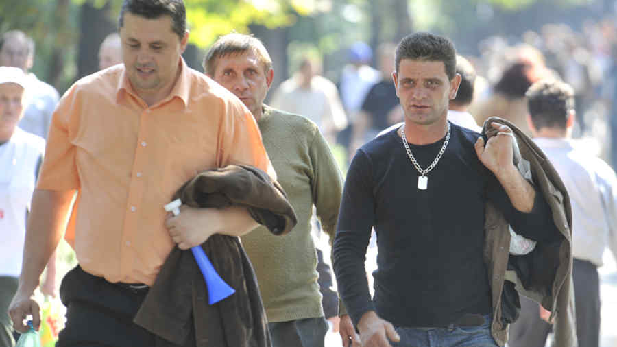 Actuala putere ori minte, ori fură din salariile celor 1,3 milioane de bugetari