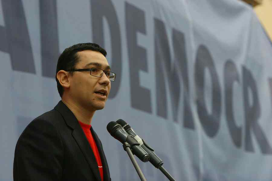 Ponta: În 2011 vom încerca cu toate forţele politice să dăm jos Guvernul
