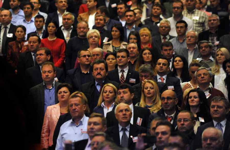 „Tinerele speranțe” ale politicii româneşti