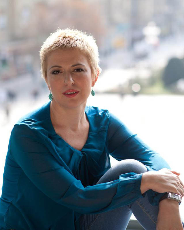 Ada Hausvater, distinsă la Paris cu „Chevalier des Arts et des Lettres”