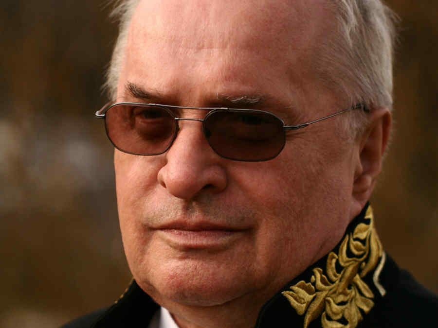 Augustin Buzura: „Azi, la noi, interesul pentru cătuşe este mult mai mare decât pentru carte”
