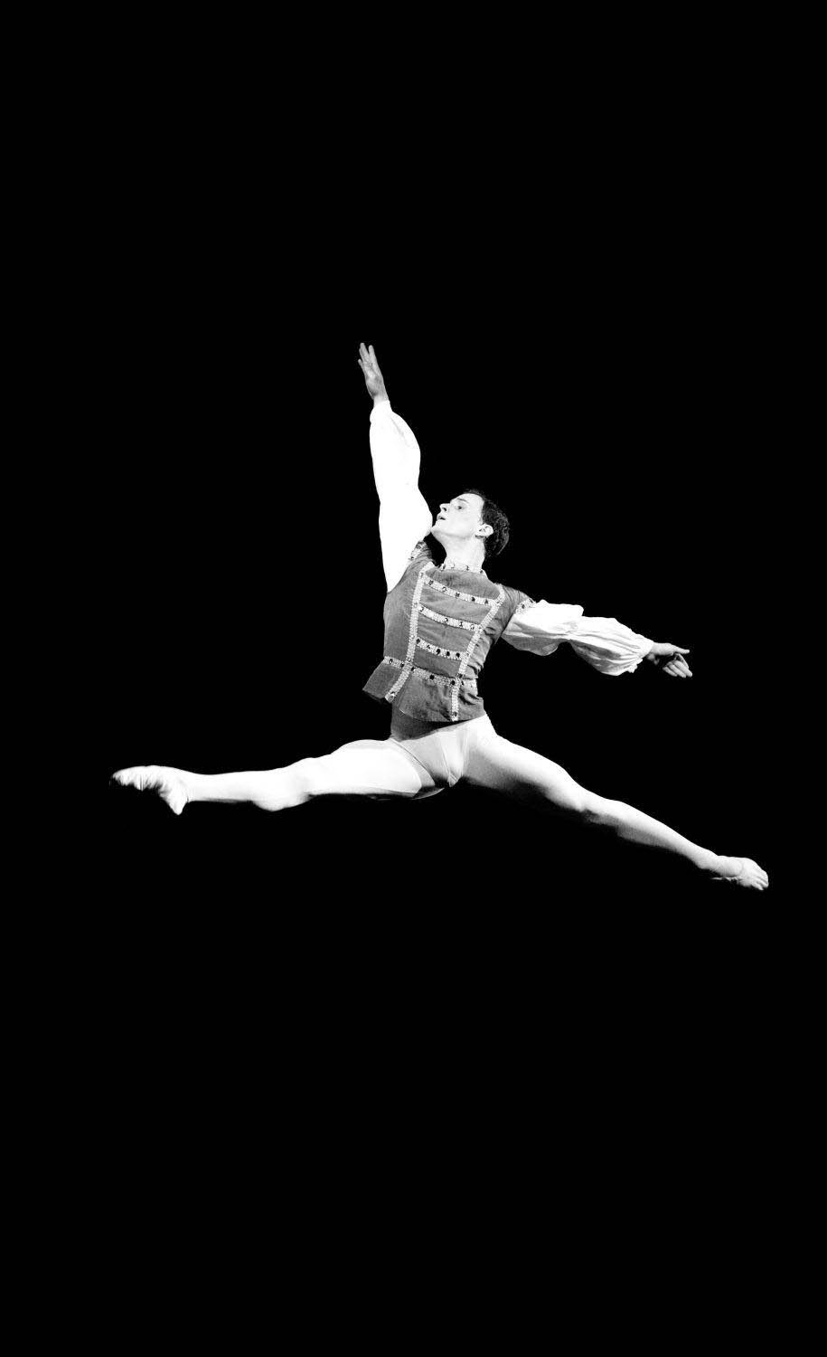 Un început de martie, în lumea artei lirice