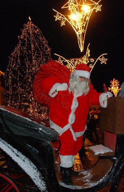 Sezonul alb prinde culoare la Târgul de Crăciun din Sibiu