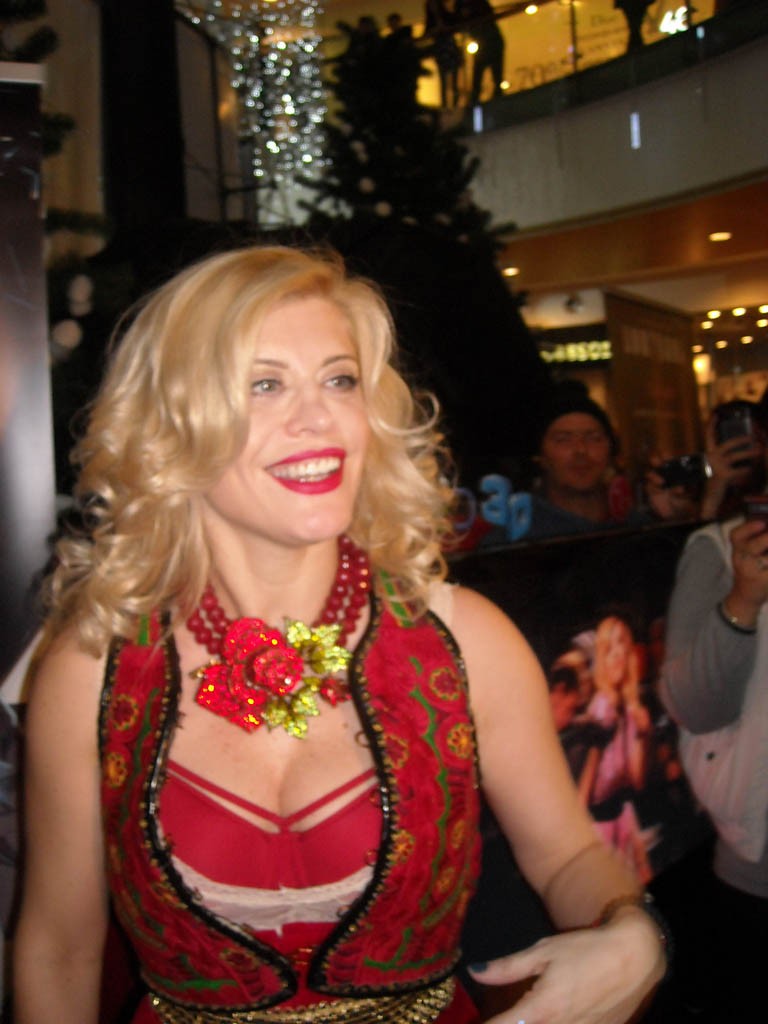 O noapte de vis cu muzică, în Piaţa Constituţiei