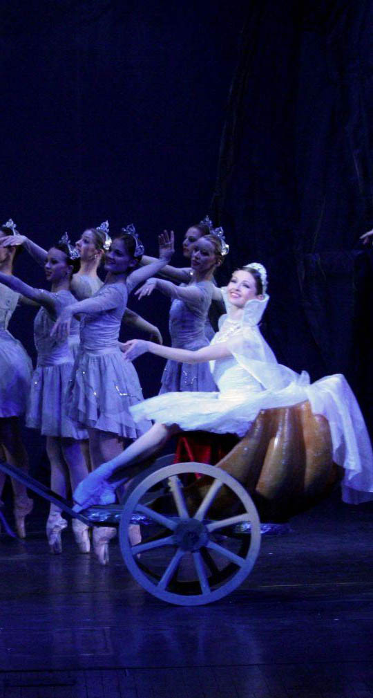 Baletul „Cenuşăreasa” revine la Opera Naţională Bucureşti