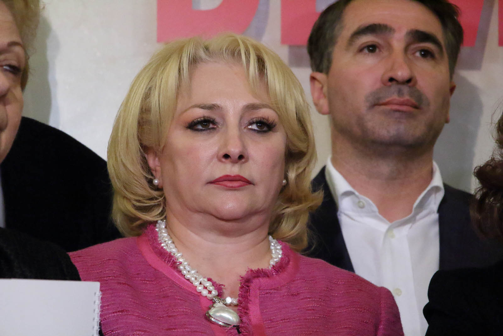 Dăncilă, mesaj de condoleanțe pentru familiile victimelor exploziei din Cehia