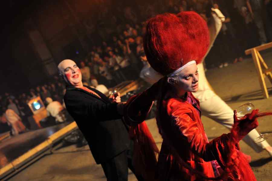 Dacă e luni, e Teatru TV!