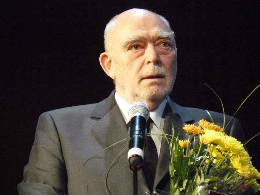 La Mulţi Ani, Mircea Albulescu!