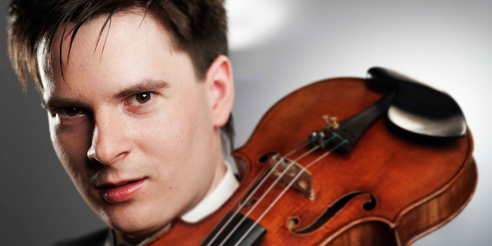 Ovaţii nesfârşite pentru violonistul Ştefan Tarara