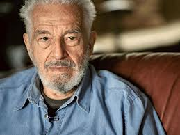 Urna cu cenuşa regizorului Sergiu Nicolaescu, înhumată