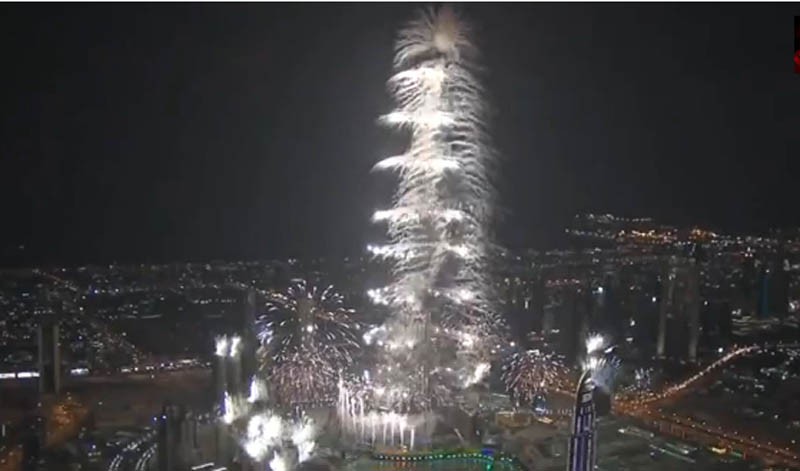 Cum au sărbătorit cei din Dubai intrarea în 2014, Burj Khalifa