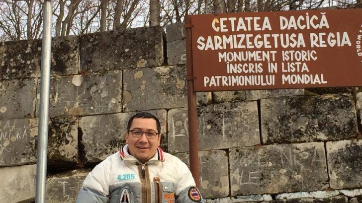 Victor Ponta, mai turist decât o jurnalistă