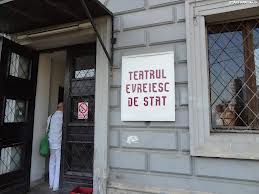 Teatru nevoit să anuleze un spectacol după ce acoperișul instituției s-a desprins