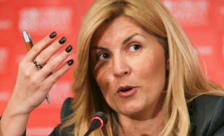 Udrea, despre USL: ”Nişte golănaşi pe care i-au prins crizele cu ţara în mână”