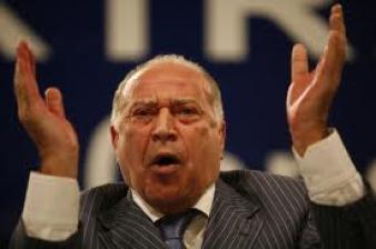 Voiculescu spune că ar trebui să înceapă anchetarea lui Băsescu privind tezaurul României