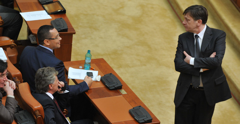 Antonescu îl acuză pe Ponta de minciună în cazul amnistiei: „E scandalos”