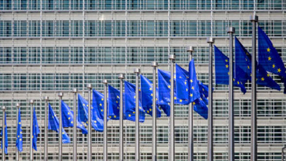 Averile ascunse de infractori pe numele rudelor vor putea fi confiscate și în România