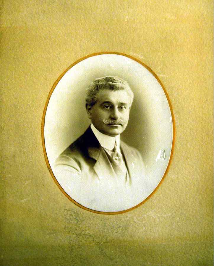 Gaşca de cartier. De la Stroe Fulgeratu’ la „Cosmos” Tănase