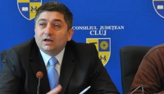 Senatorul Alin Tişe acuză administraţia lui Emil Boc şi ziariştii şantajişti