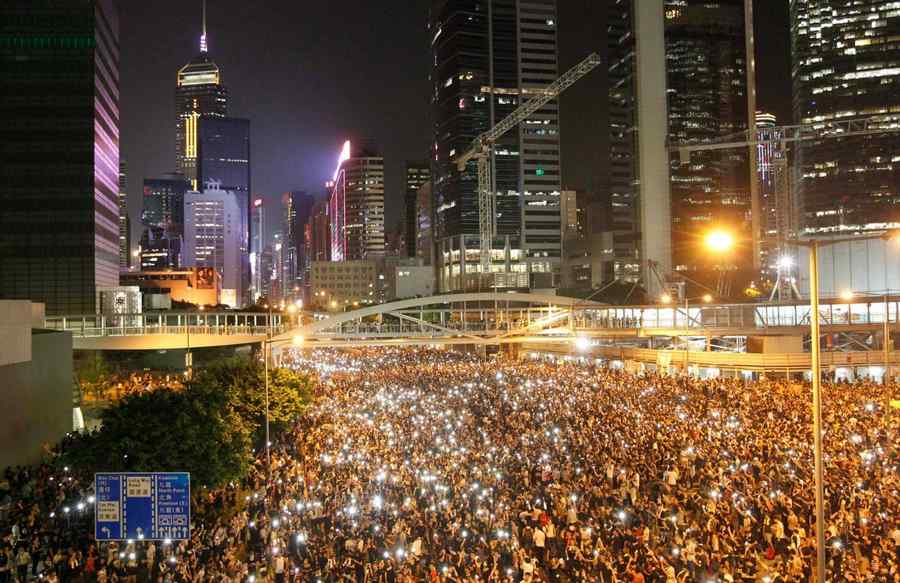 Protestele pentru democraţie din Hong Kong iau sfârşit, după 75 de zile