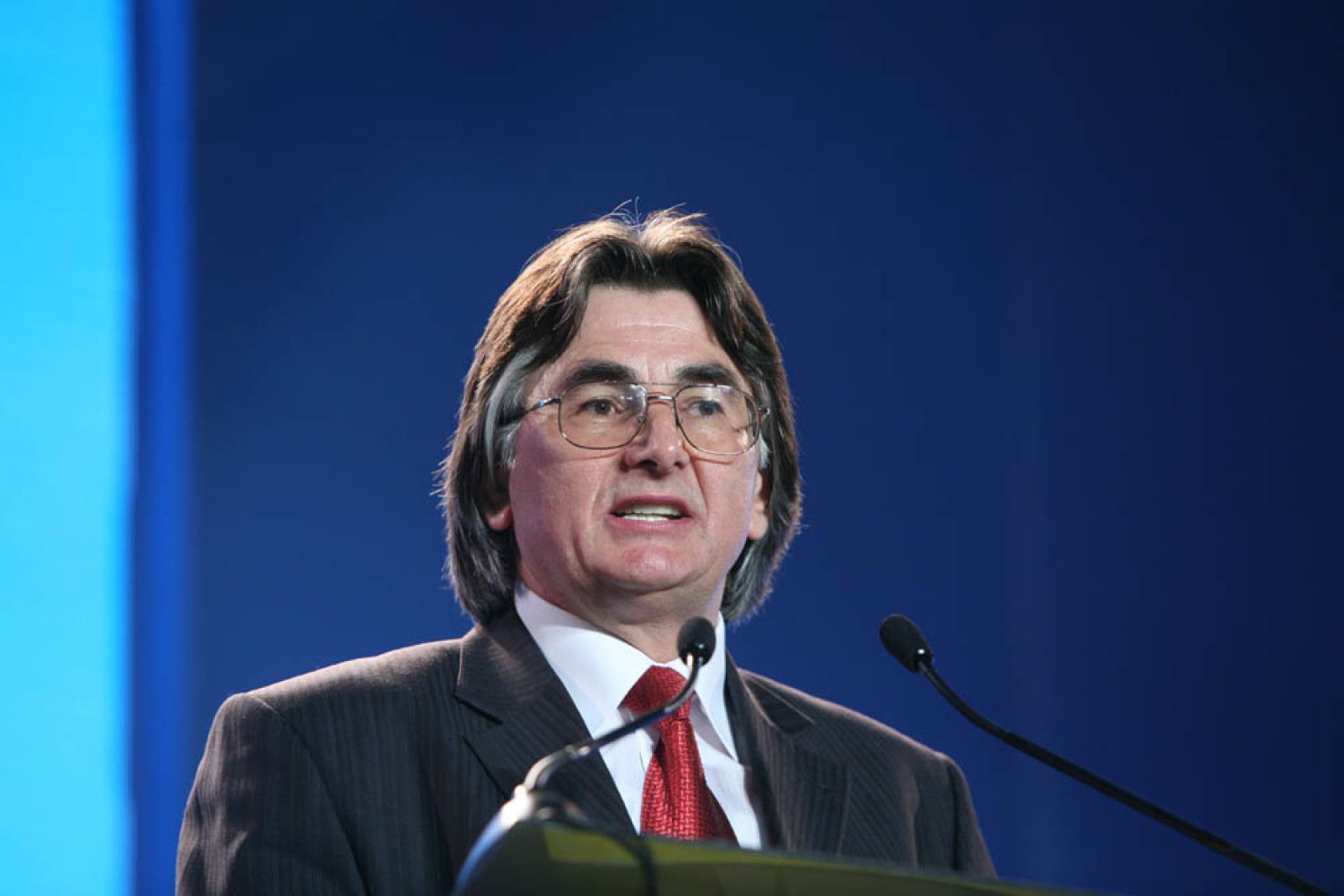 Afacerile ilegale ale clanului Iskandarani înfloresc