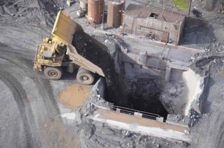 CN a Uraniului mai respiră șase luni: a primit bani de la Guvern