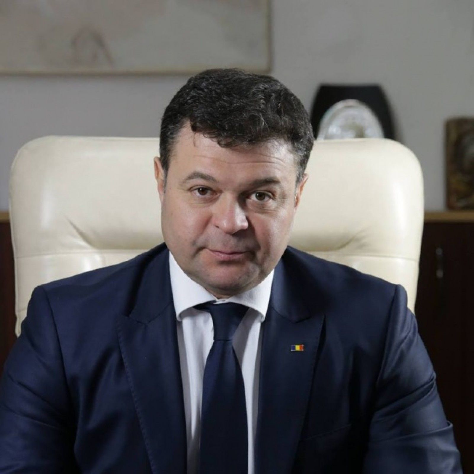 Rectorul lui Kovesi ar fi plagiat și el