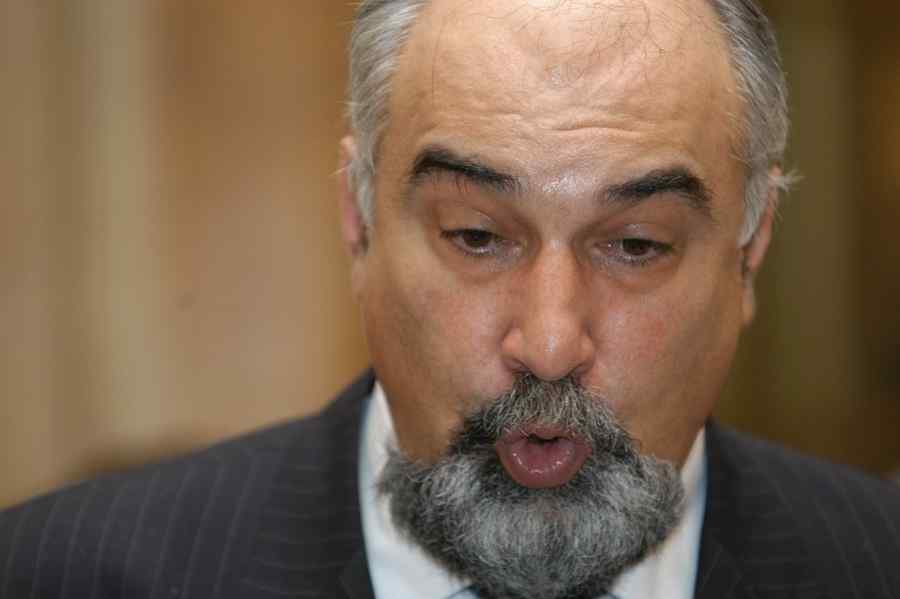 Vosganian: E limpede, nu avem talent la alianțe