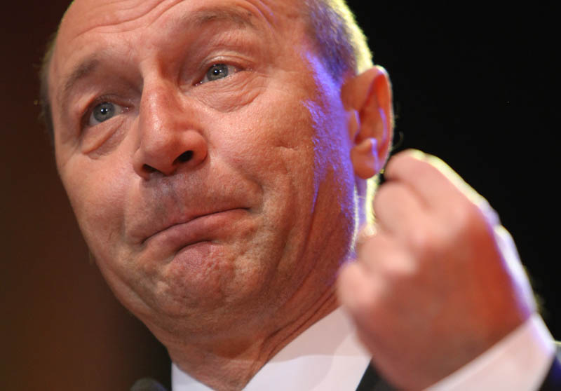 Plângerea penală împotriva lui Traian Băsescu, redactată și semnată