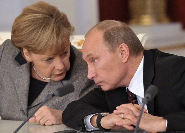 Convorbire telefonică Merkel-Putin despre situația din Ucraina