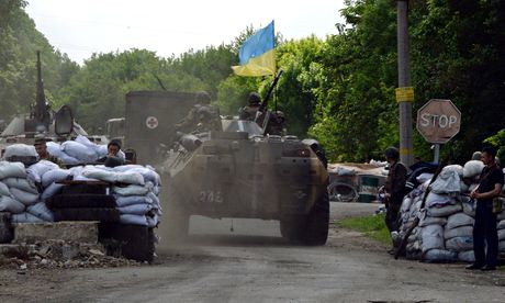Lugansk: Separatiştii instituie stare de război. Morţi şi zeci de răniţi