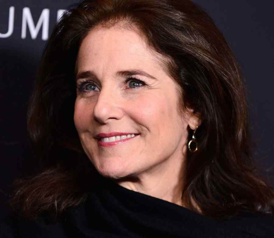 Debra Winger: Aveți o problemă serioasă în România cu exploatarea gazelor de șist