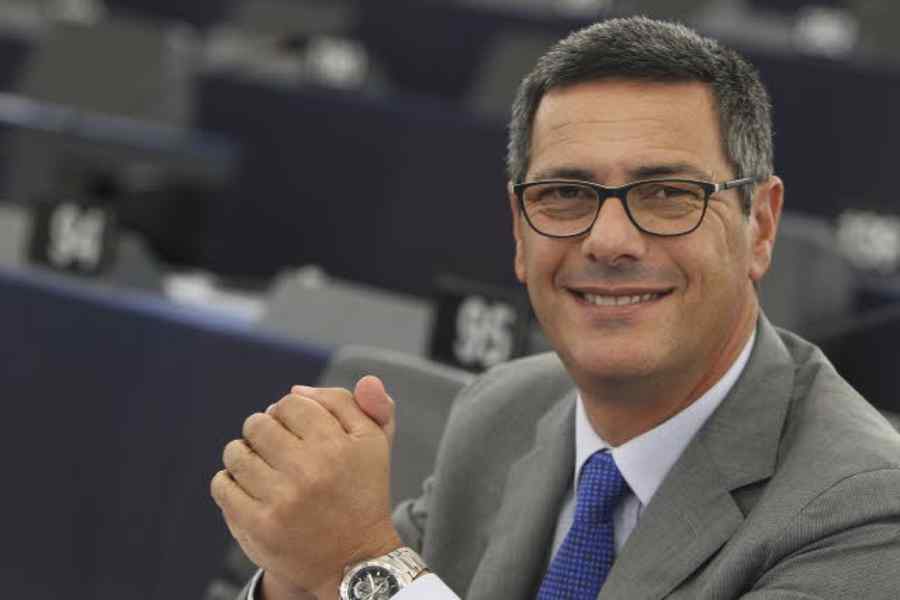 Giovanni La Via despre Roşia Montană: Uneori, politicienii trebuie să-şi asume responsabilitatea