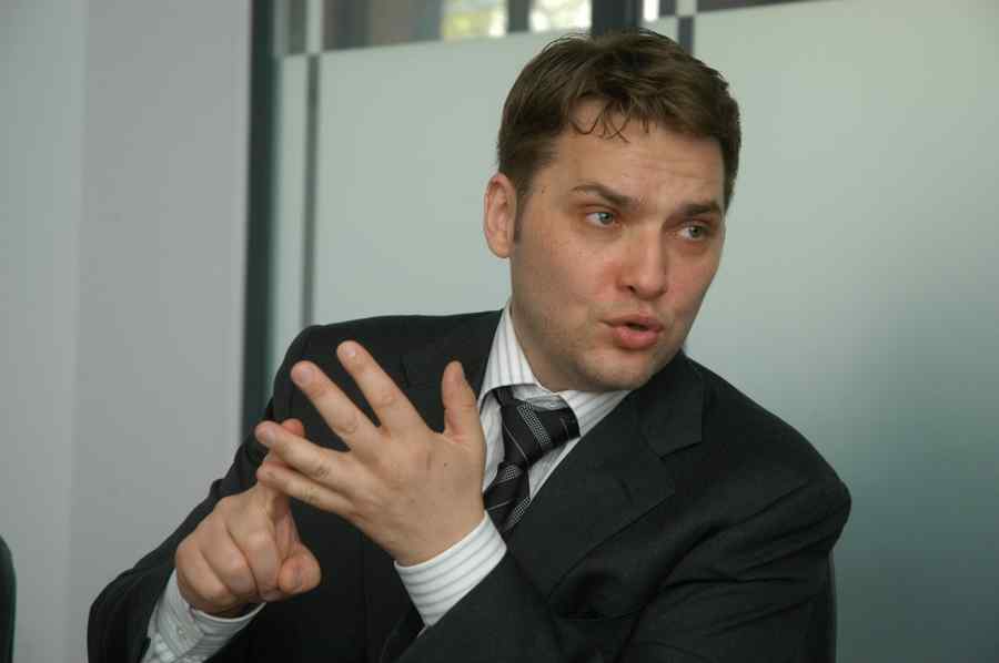 Şova: „Posibilitatea ca Băsescu să nu fi ştiut despre activităţile clanului Bercea este exclusă”