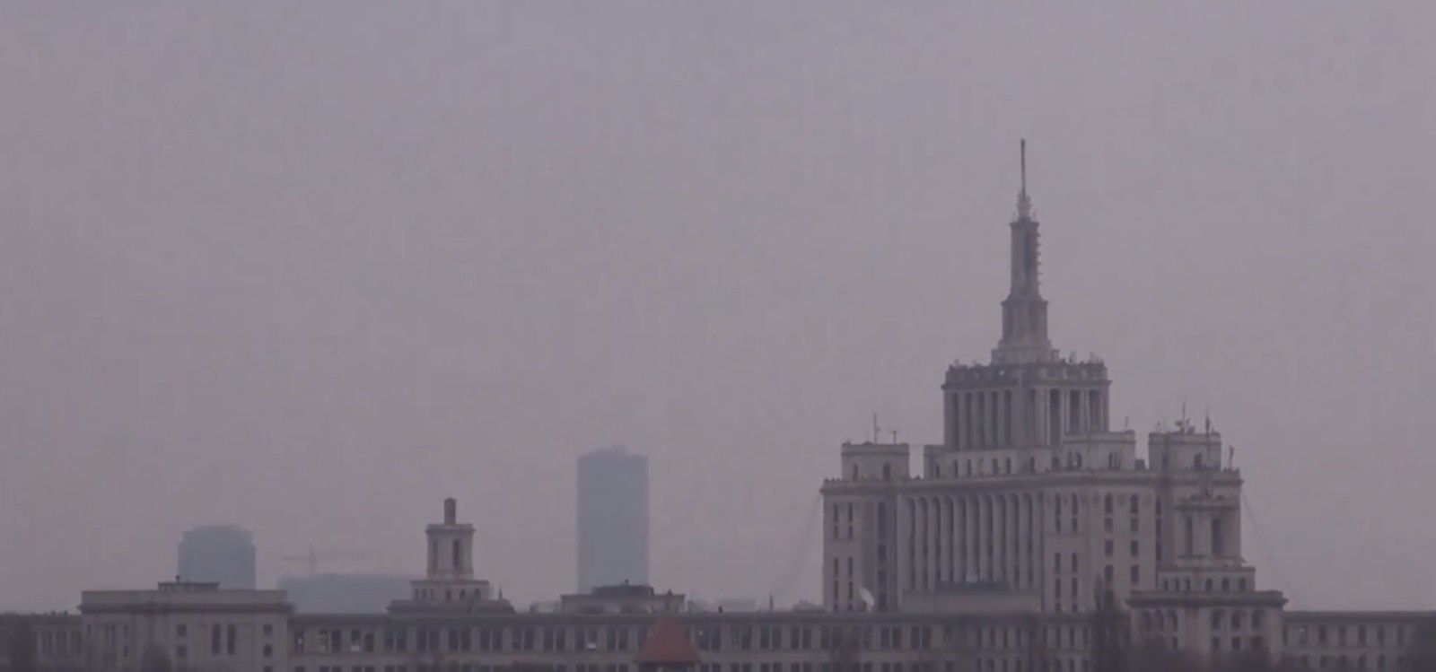 Secvenţe din Bucureşti, oraşul fără soare
