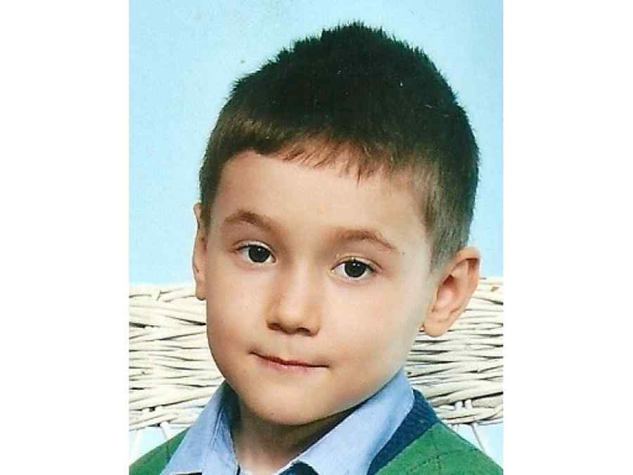 Copil dispărut după ce a plecat din curtea unei grădiniţe