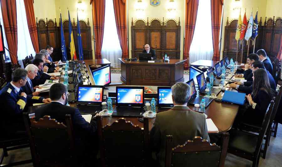 CSAT a aprobat bugetul de stat „pentru primul an de război”