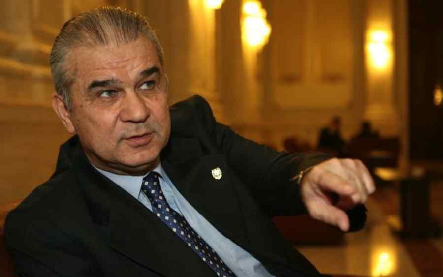 Cu Iordănescu ne întoarcem în timp şi la fotbal